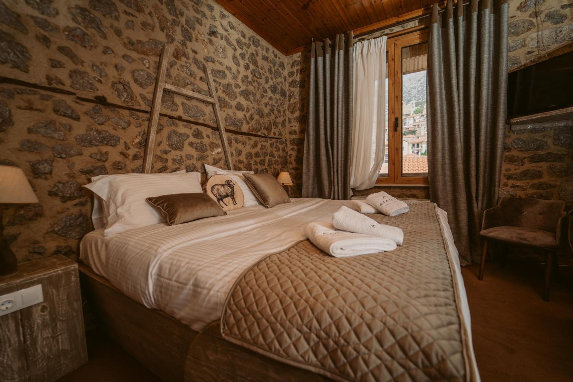 Afanos Guesthouse Arachova Exterior foto