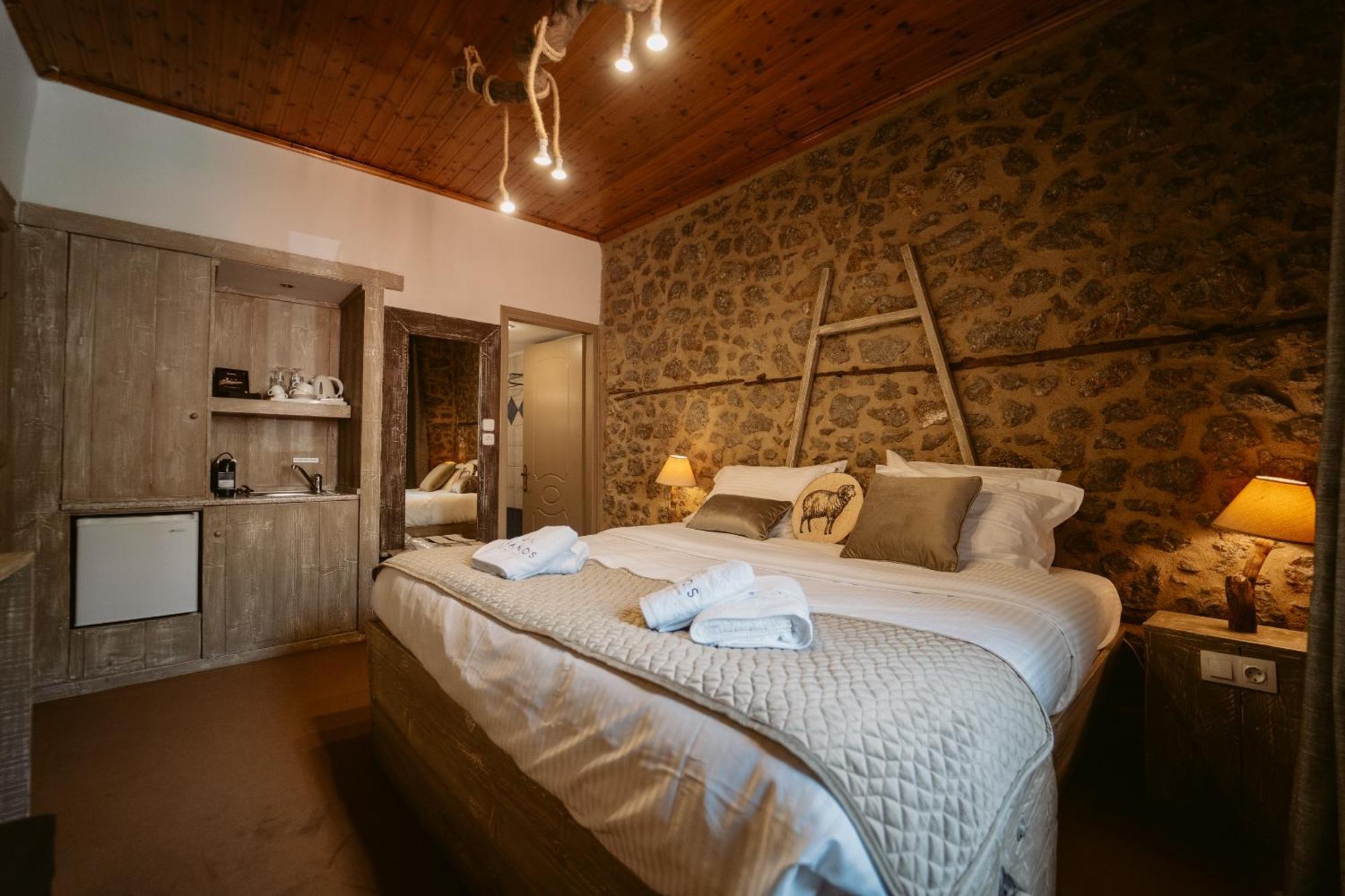 Afanos Guesthouse Arachova Zimmer foto